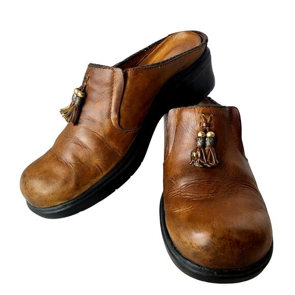 Ariat Brown Leather Clog with Tassels Women's size 9.5 Mendocino 93897 Mule Shoe - Picture 2 of 9